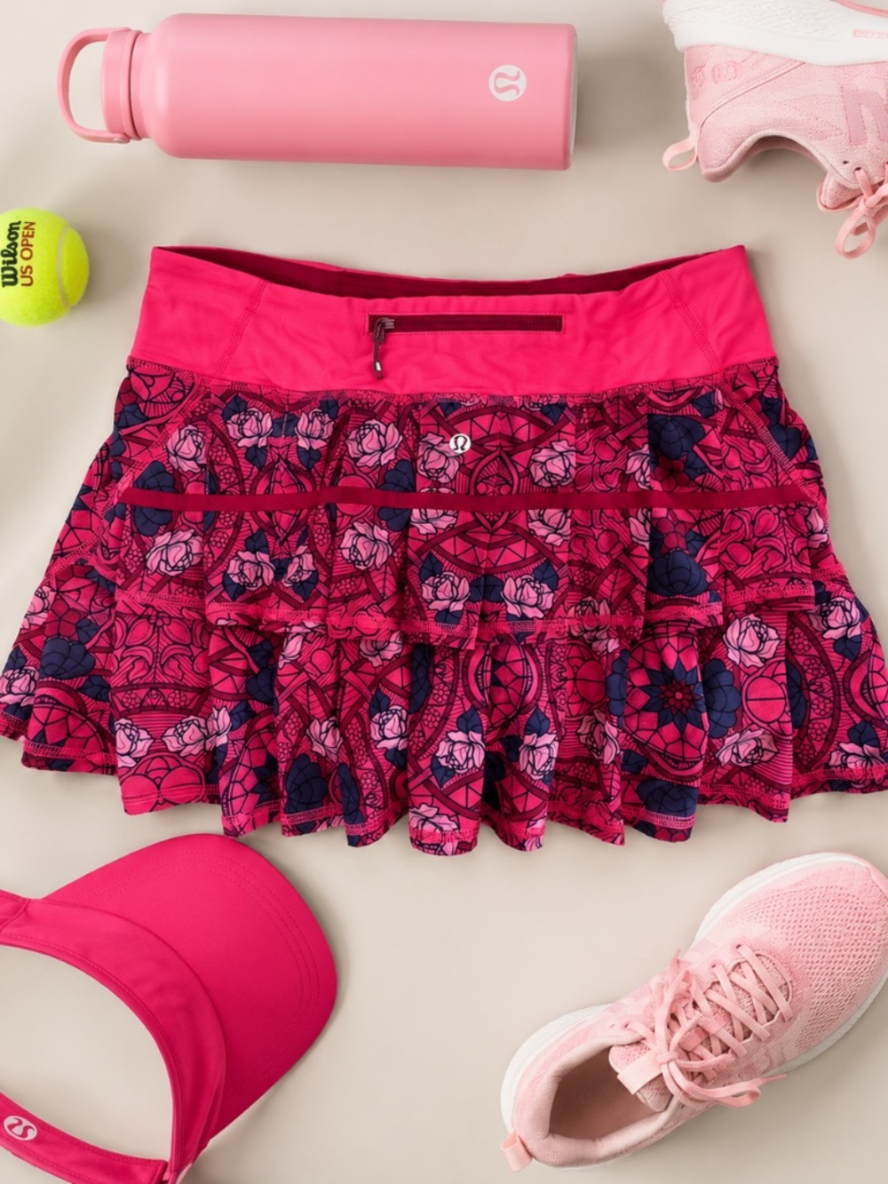 Lululemon Run Pace Setter Skirt, bumble berry pleated size 6 Inky Floral Ghost